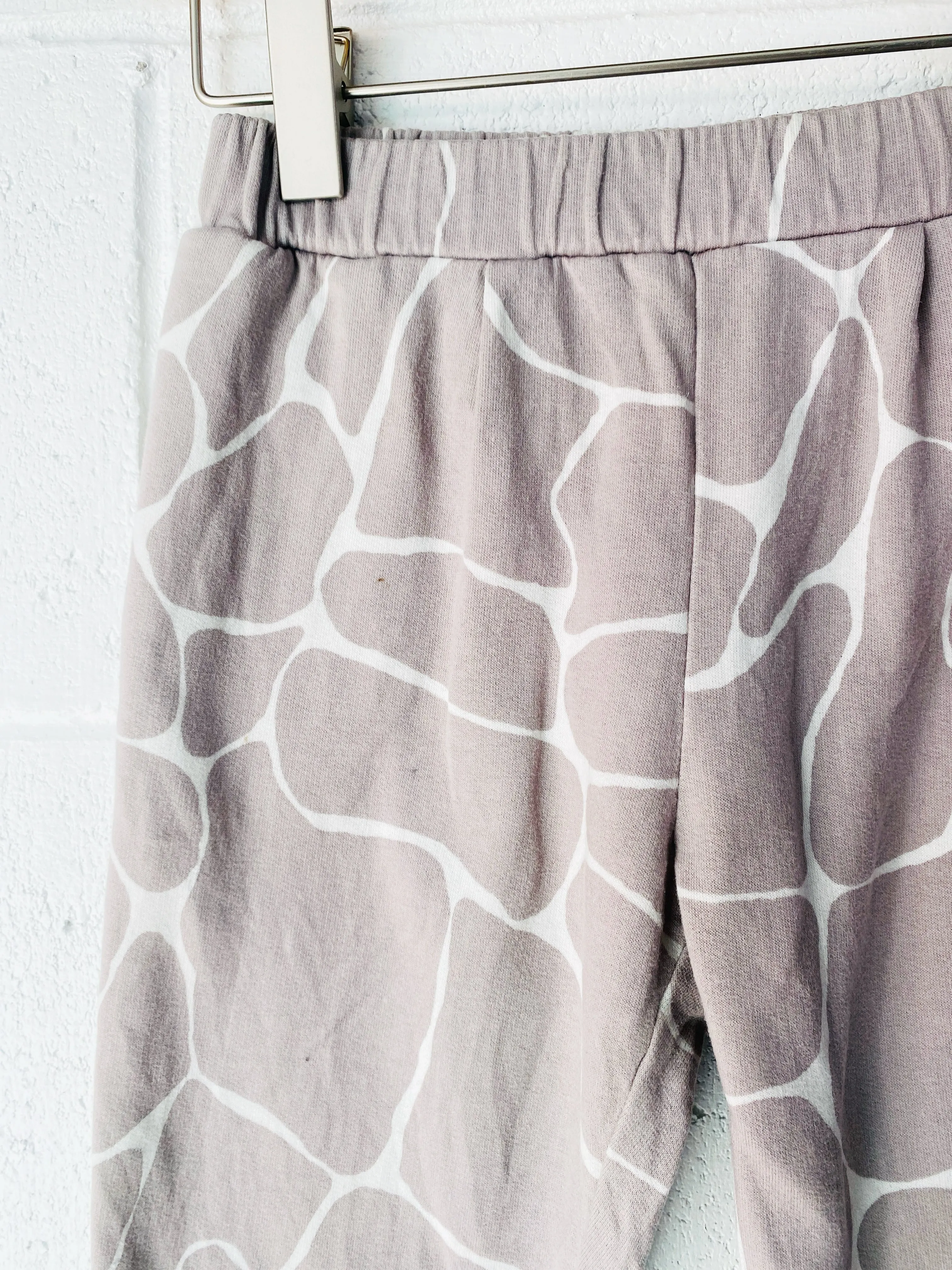 DouOud Striped Cardigan   Blob Sweatpants, 4 years