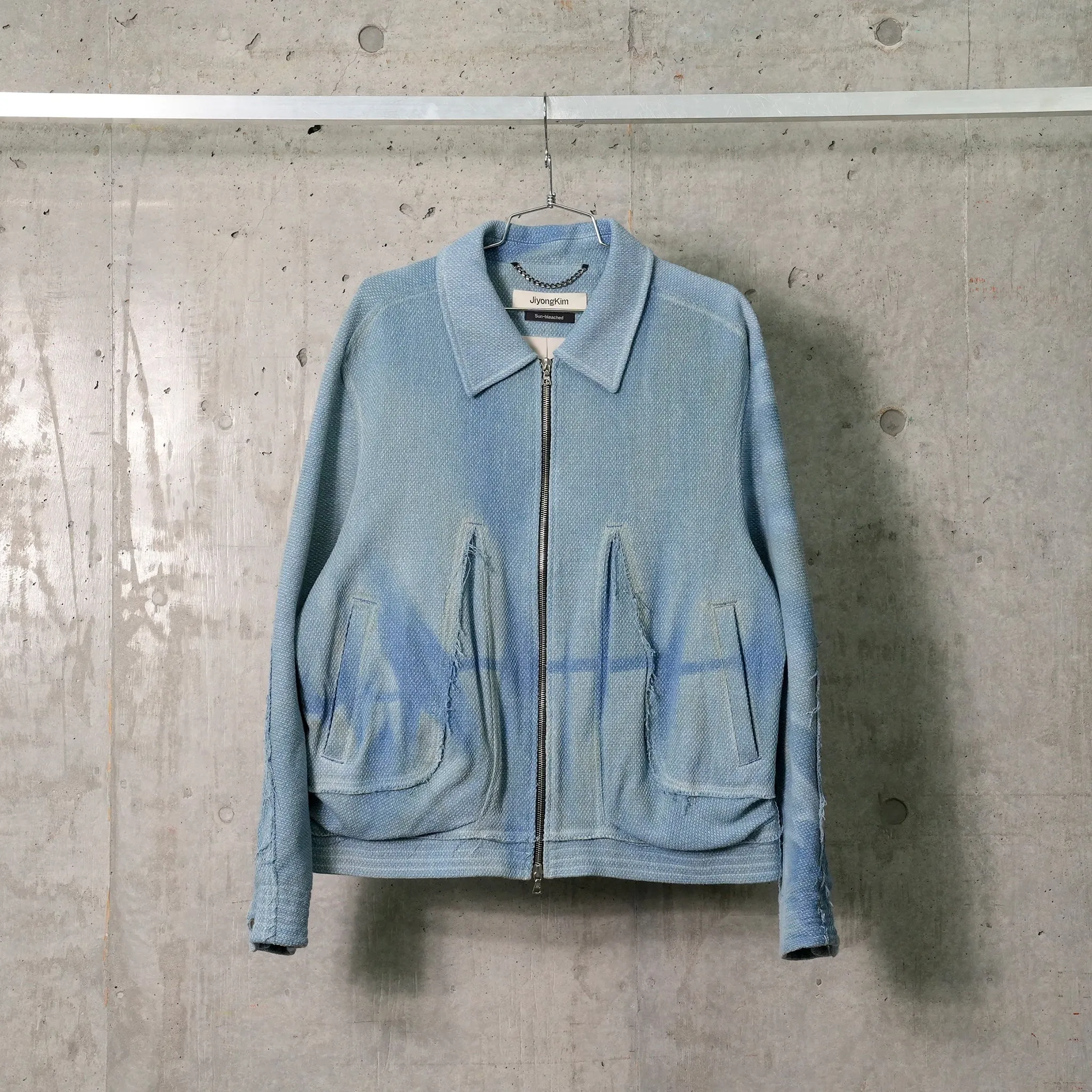 SUN-BLEACHED RAW EDGE BLOUSON / LIGHT BLUE